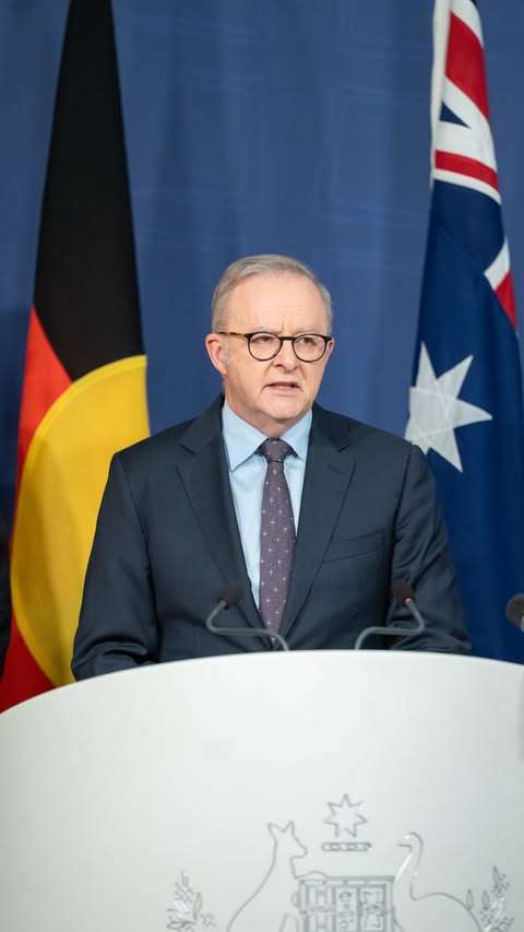 Publicação de Anthony Albanese