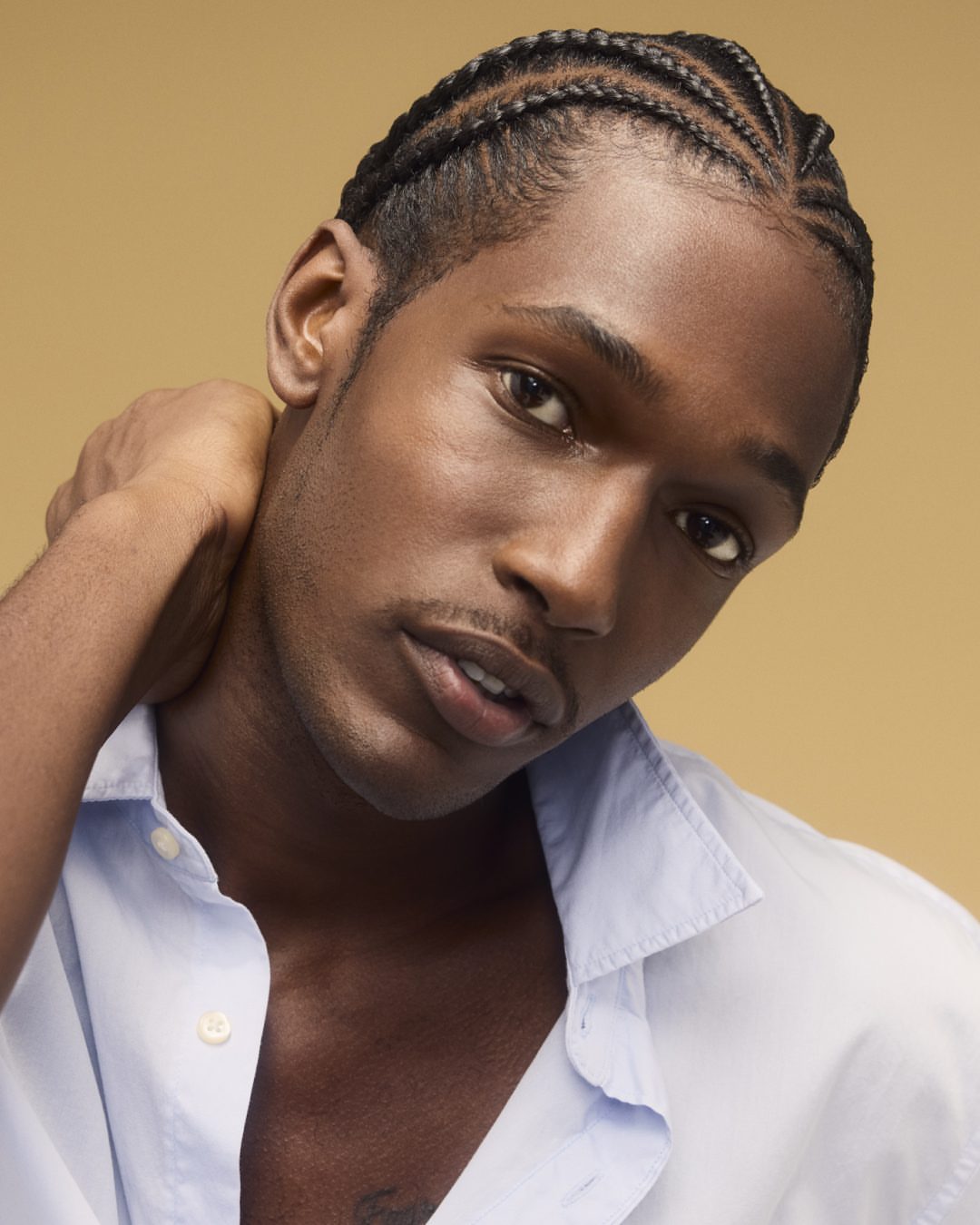 A little appreciation post for the fellas. Taper fades, braids, tight curls, fresh cuts, locs... all of it! Hydrated hair always has our heart 💛