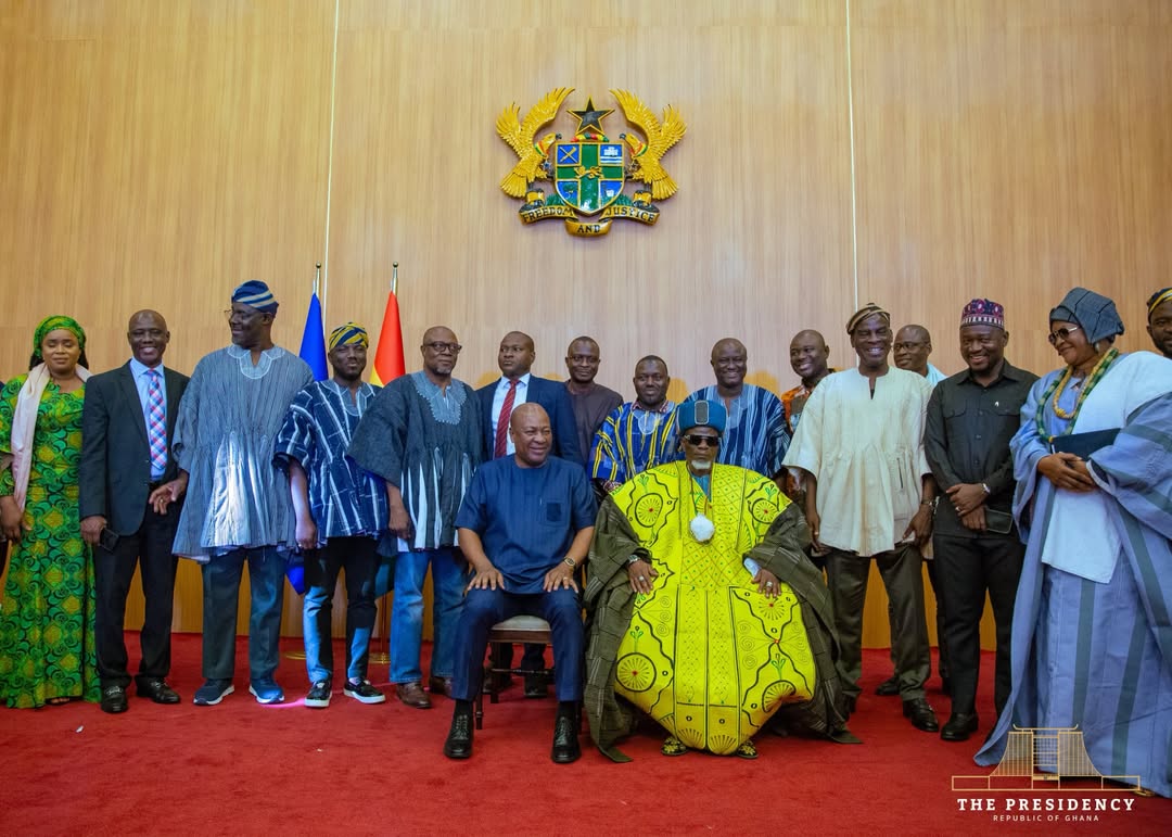 I spoke about Peace, Tradition, and Partnership when a delegation from the Dagbon Traditional Area, led by the Regent of Dagbon, Kampakuya Naa Yakubu II, visited the Presidency today. I also paid tribute to the late O…