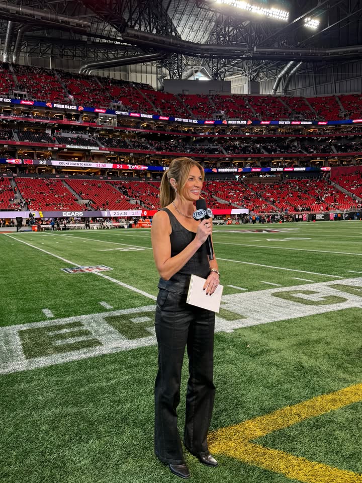 Week 6 in ATL 🖤 @nflonfox @glamwithdenise @daniela_viviana
