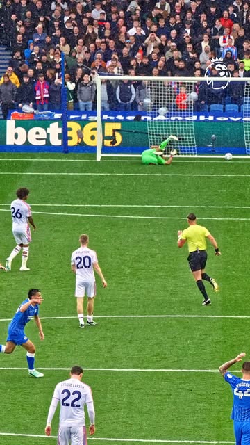 New angle unlocked: Diego Gomez from the halfway line 🔓