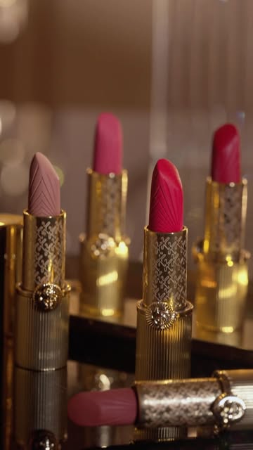 A little couture, a little colour, a whole lot of character💋✨ The Kay Beauty x Falguni Shane Peacock Lipsticks are here to make your lip look the most interesting part of the outfit. Tell us your signature lip in the…