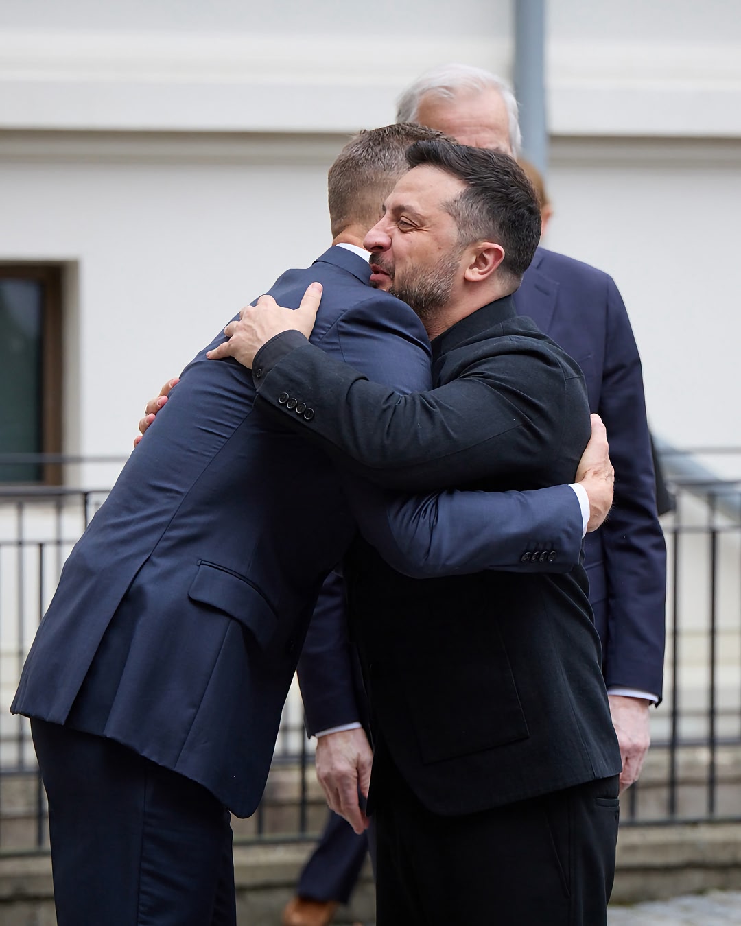 Suomi on aina rauhan puolella ja työskentelemme yhdessä sen eteen. Tänään tapasimme Oslossa Norjan pääministeri Jonas Gahr Støren, Ukrainan presidentti Volodomyr Zelenskyin sekä Yhdysvaltain erityislähettiläs Steve Wi…