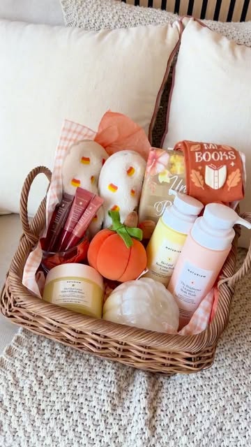 The person who sent you this wants a spooky skincare basket 🤭🍂🎃
