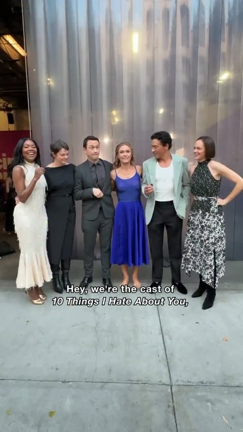 Don’t hate this reunion. Not even a little bit, not even all. Loved having the cast of 10 Things I Hate About You here to cheer on @missjuliastiles! #DWTS #DedicationNight