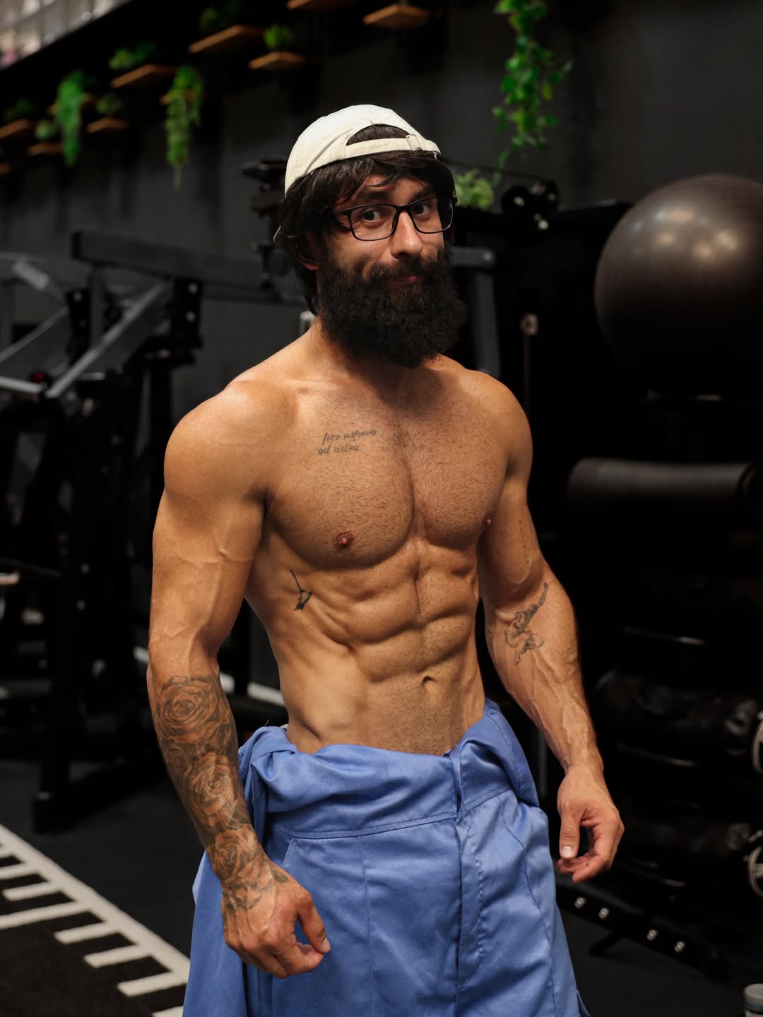 Anatoly Upper Body Workout🤘 Now i put a lot of behind the scenes work on grip strength, spinal stability, and mobility. These are things you should never neglect if you’re planning to do cleaning 🫡 For full training…