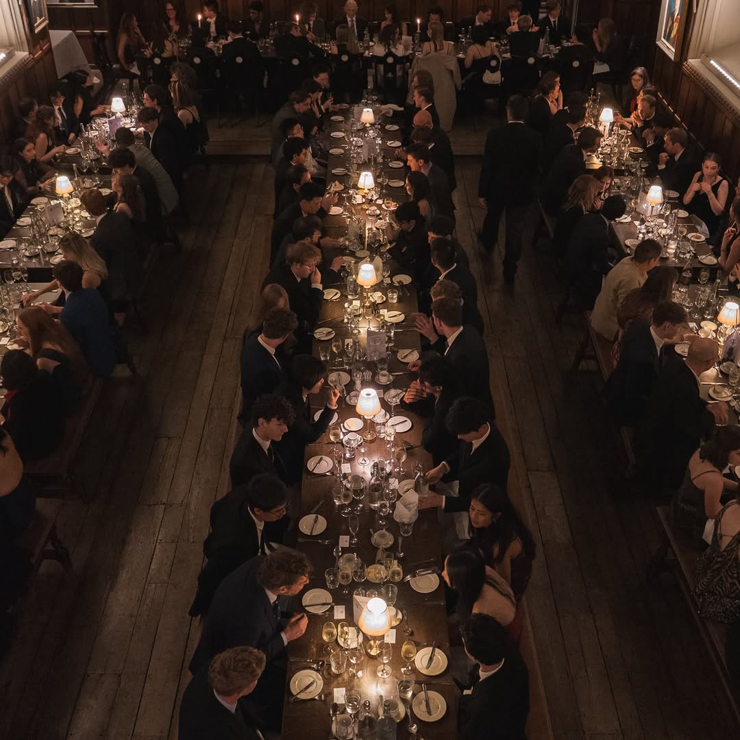 New faces, new friendships and new beginnings. Undergraduate Freshers’ Dinner at @orieloxford 🍽️ 📷 | Oriel College (Photo taken on 8 October 2026) #oxforduniversity #formaldinner #dininghall