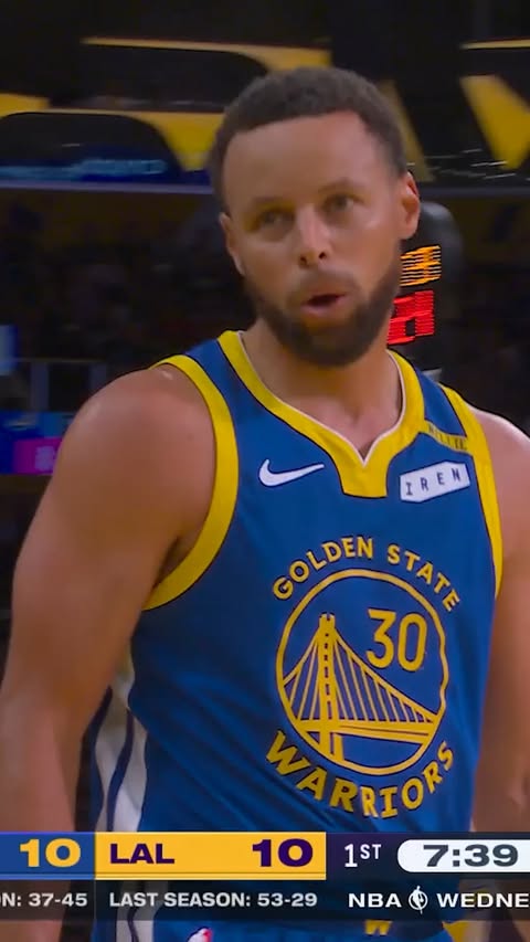 Stephen is starting off HOT. Seven made shots from SC30 in the first quarter 💥