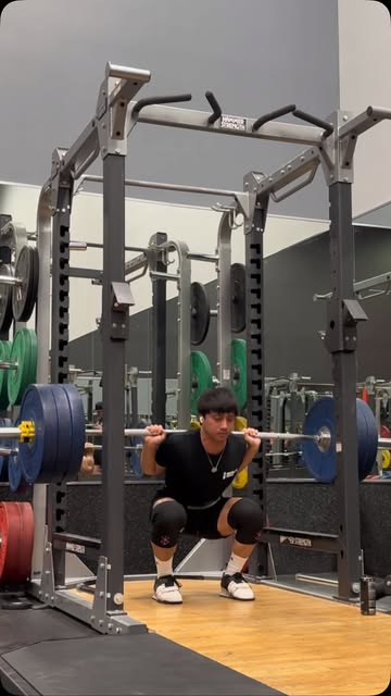 squat vibing with @gorillamind