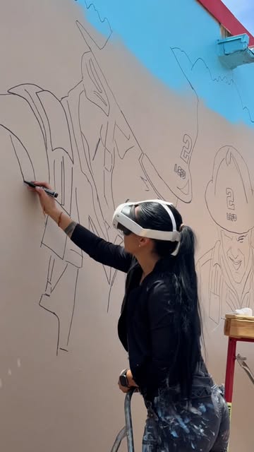 Faridi (@faridisartwork) is an artist, muralist, and live wedding painter who brings large-scale art to life by using Meta Quest 3 as her ultimate spatial canvas prep tool. By utilizing the Sketchar app on her headset…
