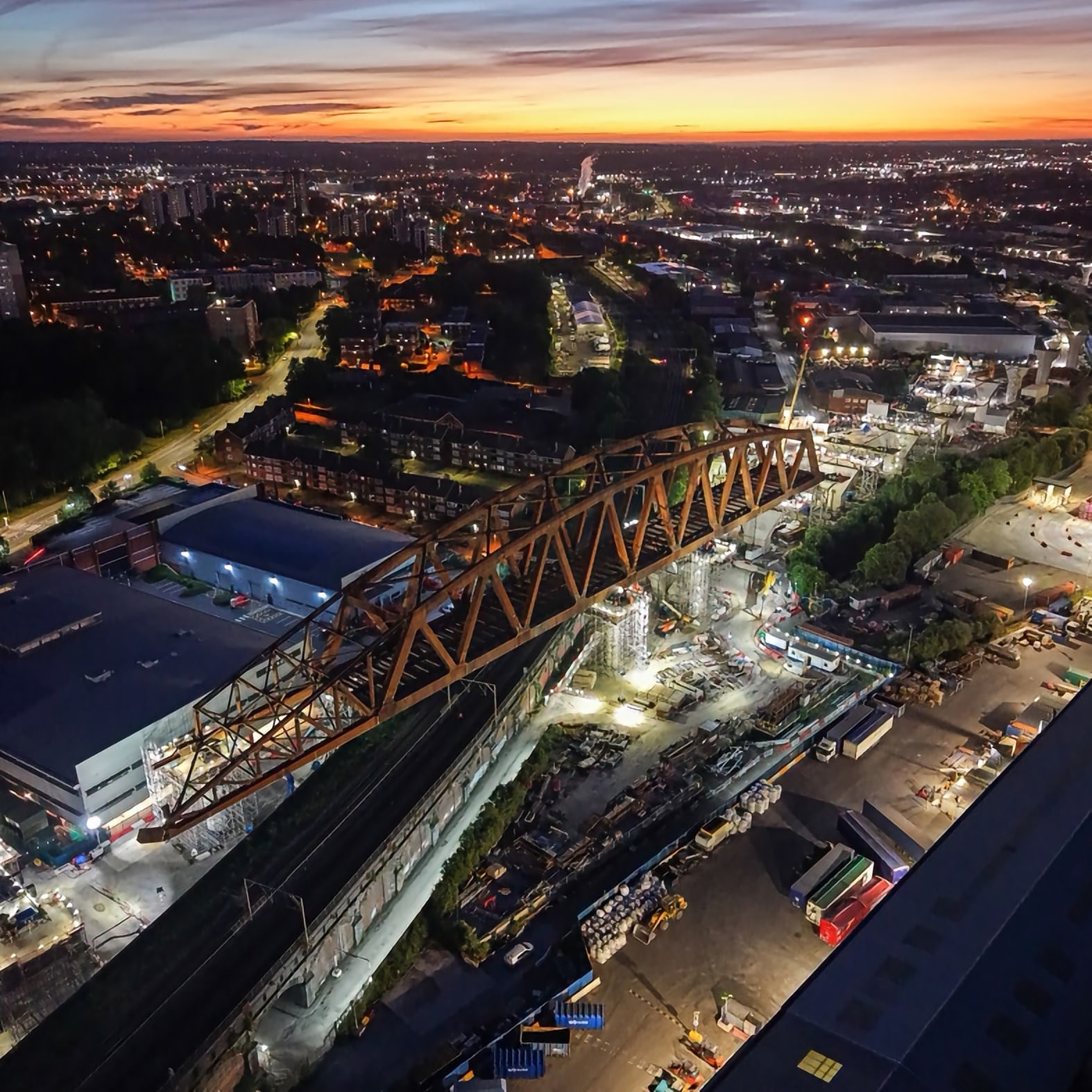 C'est le plus haut ouvrage de ce réseau ! 😮 Zoom sur Curzon 2, et du projet High Speed 2. High Speed 2, c'est le futur réseau à grande vitesse britannique. Situé à l'approche de la future gare Birmingham Curzon Stree…