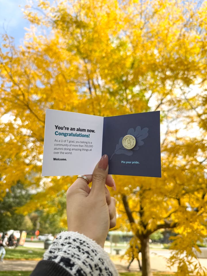 Congrats #UofTGrad26! After the ceremony, visit our pop-up outside 1 King’s College Circle for your new grad pin. Strike a pose at our free photo booth, then make a 360° video, courtesy of @tdinsurance. Your #UofTalum…