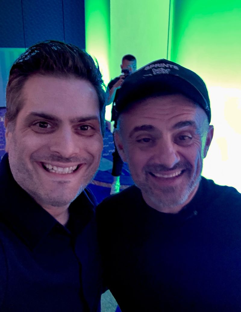 Whoever said don’t meet your heroes was clearly hallucinating. Amazing to meet fellow Community.com member Gary Vaynerchuk at Gartner’s IT Symposium!