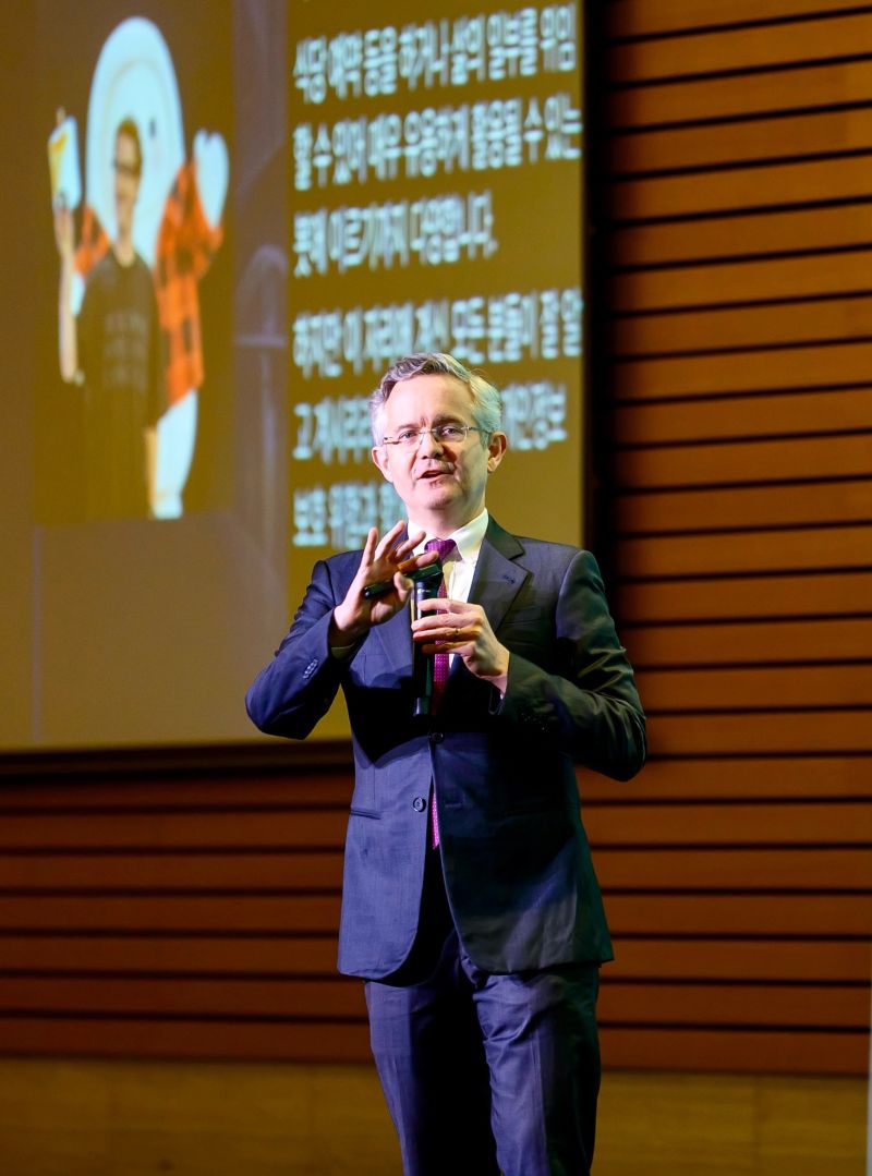 Korea has often been a bellwether for how technology may shape society: from early efforts to connect and digitalise the economy, to embracing technology in popular culture — not least K-pop virtual-reality concerts a…
