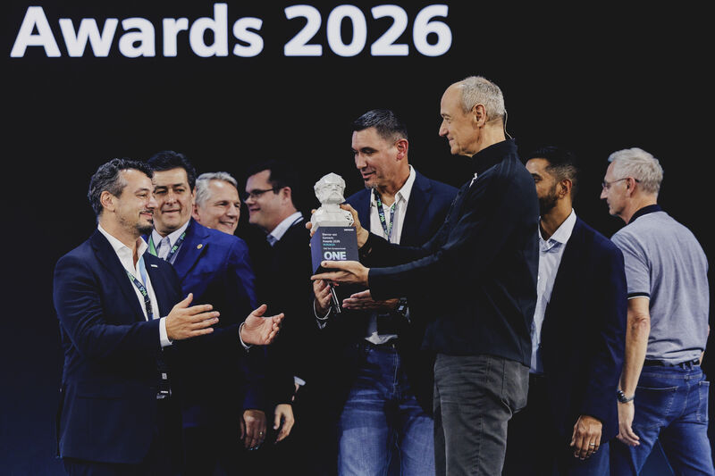 BIG CONGRATS 🎊🎊 I’m very proud to announce the winning team for our Werner von Siemens awards in the category “ONE Tech Company Award”. Every year, we recognize outstanding projects across our businesses which serve…
