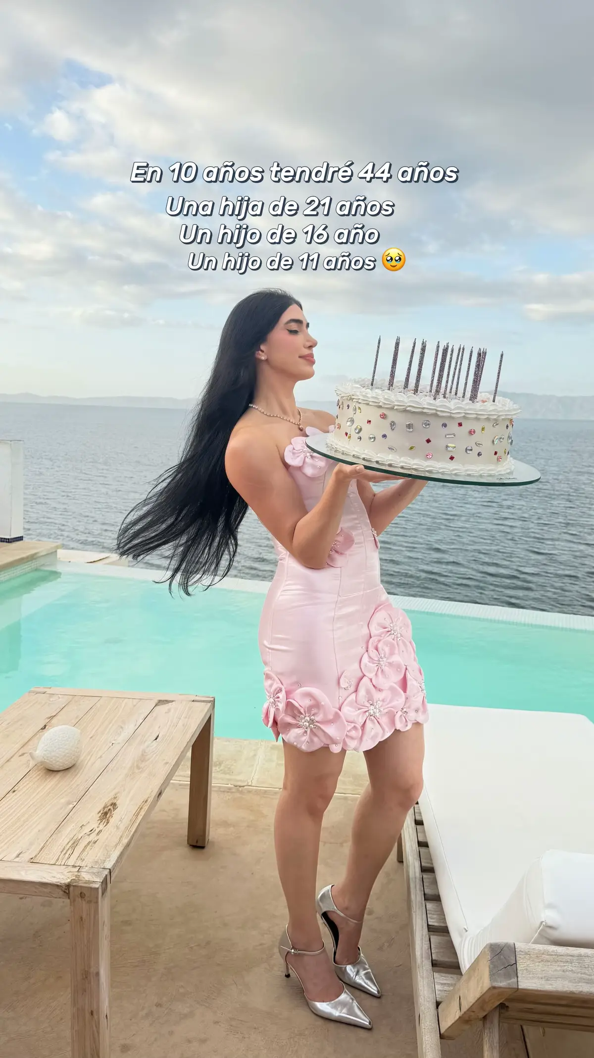 Una hija de 21 años Un hijo de 16 años Un hijo de 11 años