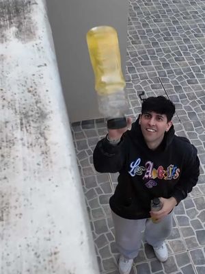 la botella challenge nunca muere #robleis #youtube #nostalgia #botellachallenge