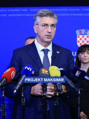U projektu novog stadiona Maksimir #VladaRH više je od partnera – nakon dogovora sa Zagrebačkom nadbiskupijom stvorila je pravne pretpostavke za njegovu realizaciju, a zajedno s Gradom Zagrebom ravnopravni je suinvest…