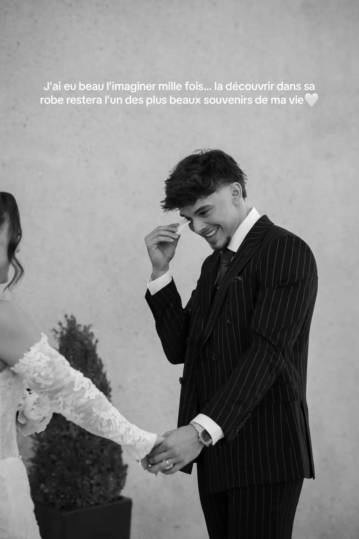 Une poussière dans l’œil🥹🤍 @Leanemarts