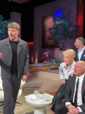 Mr Beast vs Mr Wonderful…who do you think will win? Tune in to see what happens! 😉 Shark Tank Premiere tomorrow (Wed 9/30) at 9/8c on ABC. It’s a special 2-hour double header! #sharktank