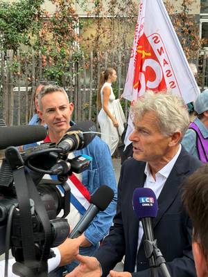 Avec ce que vivent nos concitoyens, ils n'auraient pas le droit de manifester, d'exprimer leurs colères ? On veut que cela change maintenant ! Pas dans 8 mois !