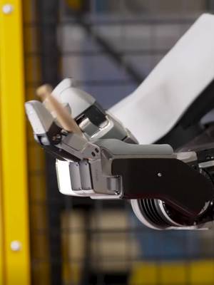 These new hands are the perfect companion for Atlas. With 13 degrees of freedom, they are directly actuated, built for high fidelity simulation to enable sim-to-real RL, and designed from the ground up for dexterous p…