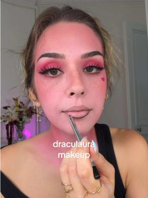 qui dit octobre dit costume d’Halloween 🎃 #draculaura #makeup #tutomakeup