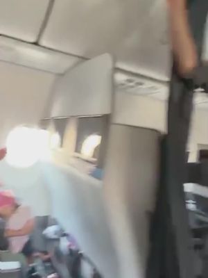 A passenger on board a flydubai flight from Dubai to Tel Aviv captured the moment it landed safely in Saudi Arabia after an ordeal of what Israeli officials said was an attempt to crash the plane on September 30. ⠀ #f…