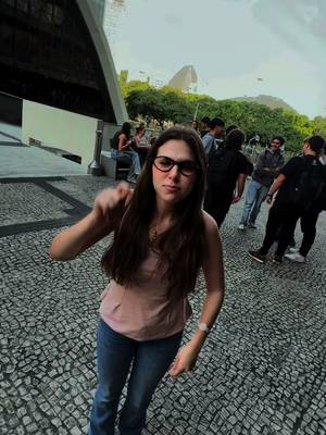 Achou que o Vestibular FGV era a única forma de ingressar nos nossos cursos de graduação? As inscrições via Enem, Exames Internacionais, transferência e portador de diploma continuam abertas! 🙌 Acesse o link de inscr…