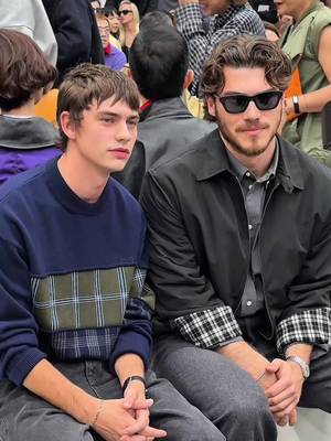 POV: getting mogged at the #LOEWE Spring Summer 2027 show. @LARA RAJ @MEGAN MEIYOK SKIENDIEL #TawanVihokratna #JackInnanen #DavidJonsson #SpikeFearn