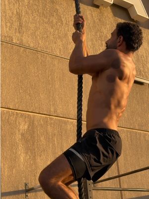 Simple and easy 🤷‍♂️😎 #ابراهيم_فايق #الكورة_مع_فايق #قهوة_فايق #جيم #workout