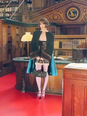 In Paris, Friends of the House arrive to the Bibliothèque Sainte-Geneviève for Valentino Antibiblioteca. #ValentinoAntibiblioteca