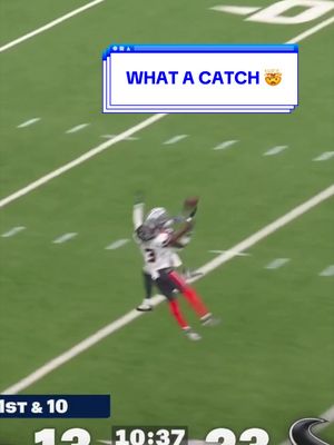 WHAT A CATCH. 🤯 📺: #DALvsHOU on FOX 📲: Stream on NFL+ bit.ly/45ZlYdM