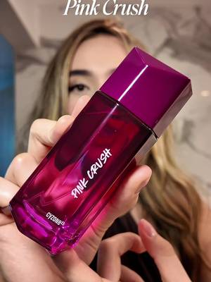 Tu vibra mas cool con aroma oriental dulce amaderado. Descubre Pink Crush de Cyzone.