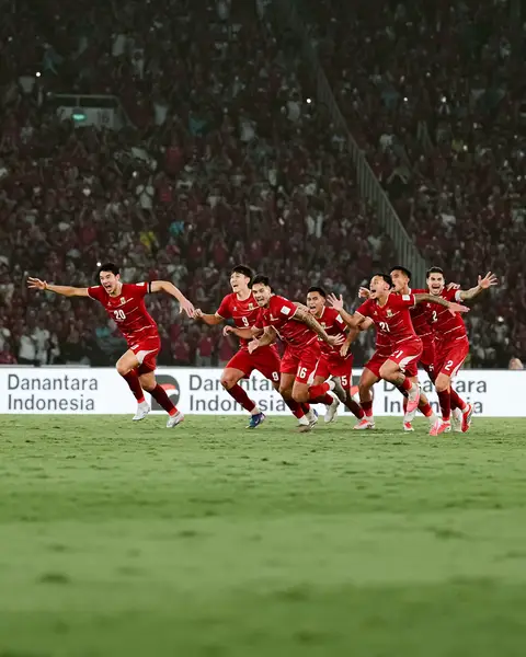 Terima kasih untuk perjuangan yang tak kenal menyerah. Selamat atas gelar perdana FIFA ASEAN Cup! #TimnasDay #FIFAASEANCup #Persija