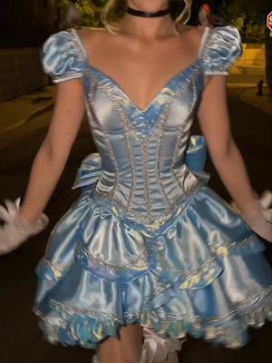 literally obsessed with doing this trend with all my sparkly costumes HELPP #notsophiesilva #halloween #31daysofhalloween #cinderella #costumeinspo Cinderella costume inspo