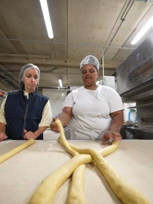 Le tressage de la brioche n'aura plus de secrets pour vous ! 🍞