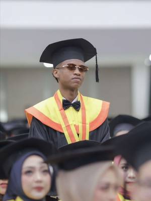 Setiap kelulusan layak dirayakan #ums #wisuda #kuliah #kampusswasta