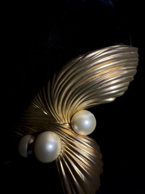 Pearls of Wisdom in detail #JimmyChoo
