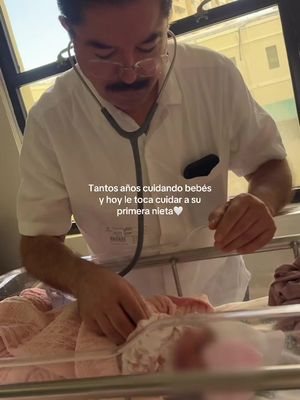El mejor pediatra🥺❤️ @Javier Barrera
