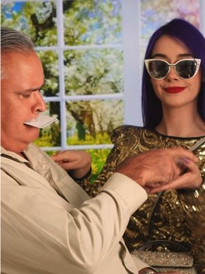 Respuesta a @Machorro🦋 el primer video donde actúan mis papás🤣 como les quedó?