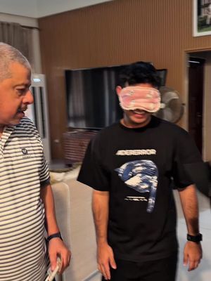 Gak pernah ekspek dapet kado lapangan,pas buka mata bener2 bingung “lah dimana ini” aku kira aku mau diculik keluargaku sendiri tapi ternyata tidak,Alhamdulillah mereka masih sayang dan menerimaku Makasih my family se…