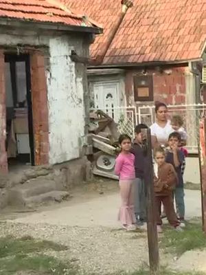 Kragujevac❤️ Za sve naše mile i drage ovoga sveta, pod okriljem atomskih i svih drugih sila prirode, negujemo lepotu, snagu, solidarnost i neżnost koja nas povezuje! Ma koliko tesna ulica bila, postoji nacin da se uve…