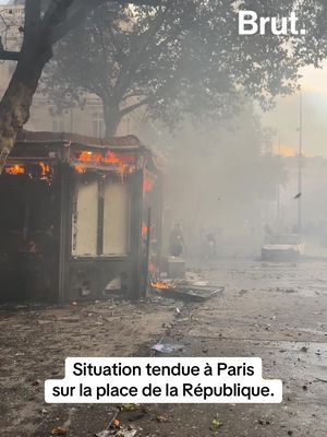 Situation tendue à Paris sur la place de la République
