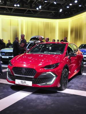 a fraction of the size, just as iconic #Renault #TheOriginalsRenault #ParisMotorshow