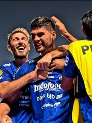 JULIOO CESARRRRR! 💙🔥 #PERSIB