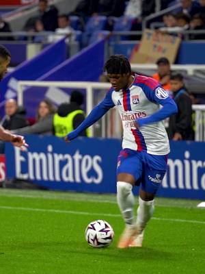 Julien Duranville 😮‍💨💫🪄 #duranville #ligue1 #dribbling
