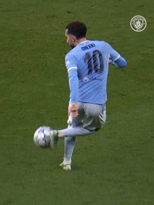 He’s just having fun 🪄 #RayanCherki #ManCity #ChampionsLeague #Football