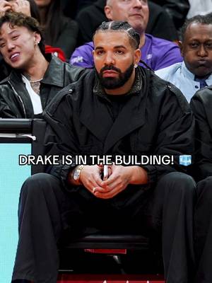 THE BOY IS HOME! 🦉 #raptors #drake #NBA
