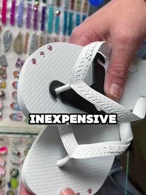 She Built a Business Customizing Flip-Flops #SmallBusiness #businessidea